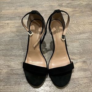 Martha everyday black heels